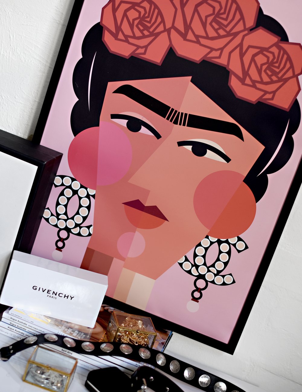 Frida wears Chanel Paper Provision
