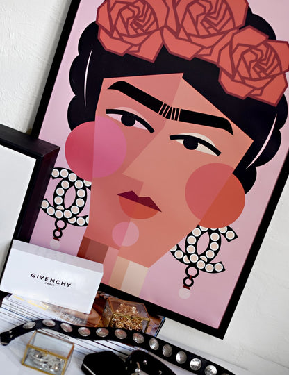 Frida wears Chanel Paper Provision