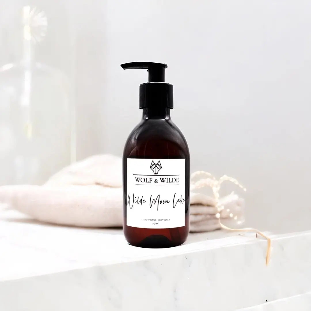 Wilde Moon Lake Luxury 2 In 1 Liquid Soap - Hand & Body 250ML Wolf & Wilde
