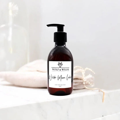 Wilde Moon Lake Luxury 2 In 1 Liquid Soap - Hand & Body 250ML Wolf & Wilde